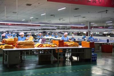 2019 與孚日攜手，在服裝輔料制造領域的勇毅篤行